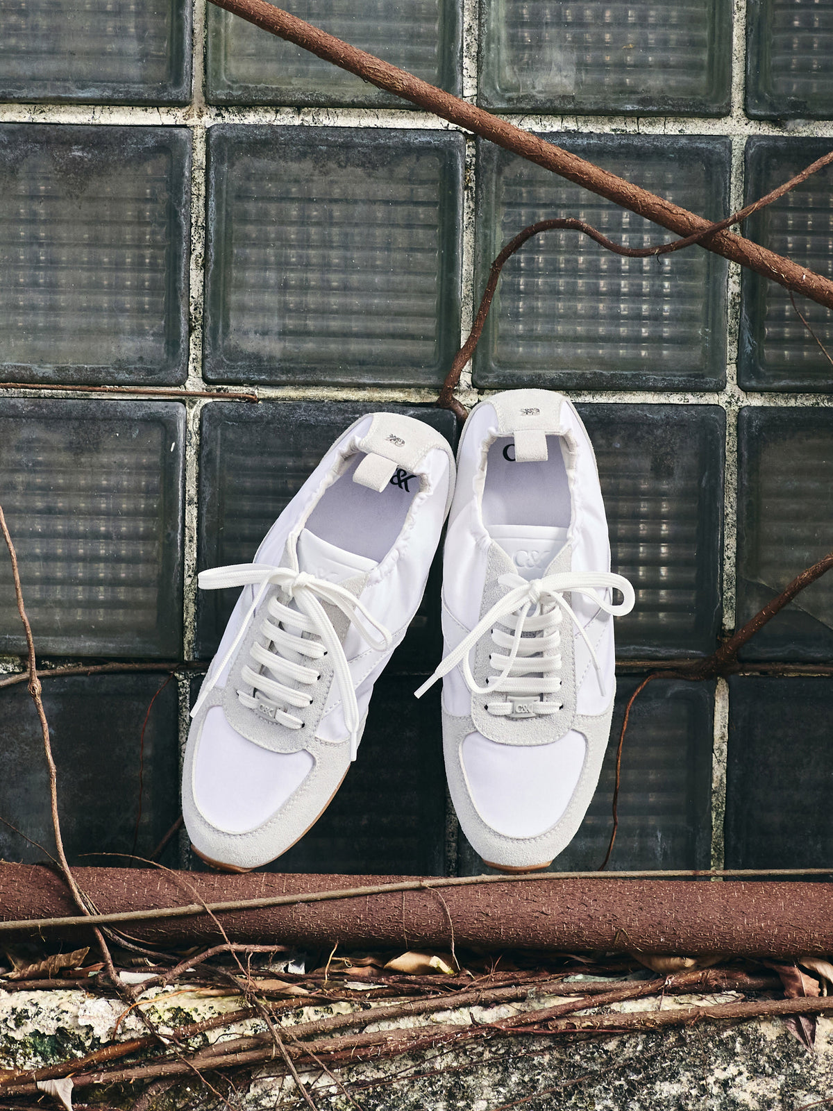 Jace Sneakers - White | CHARLES & KEITH