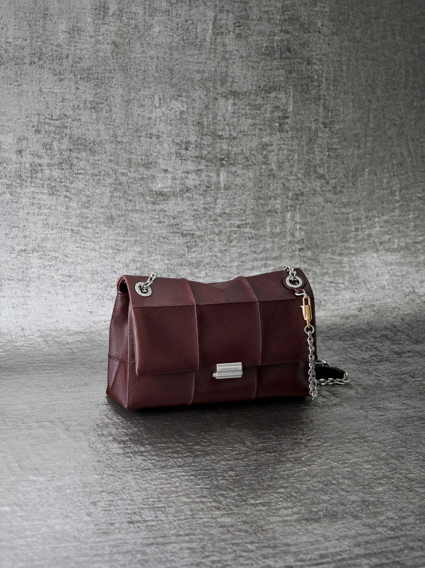 Delfina Quilted Chain-Strap Shoulder Bag - Wineberry Red | CHARLES & KEITH