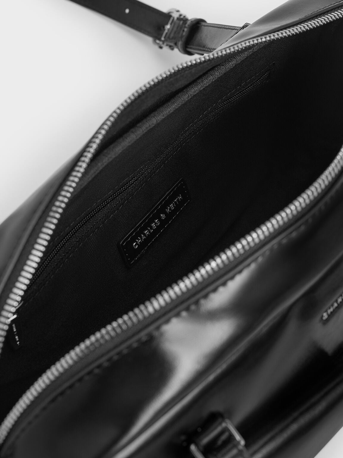 Rachel Multi-Pocket Shoulder Bag - Noir | CHARLES & KEITH