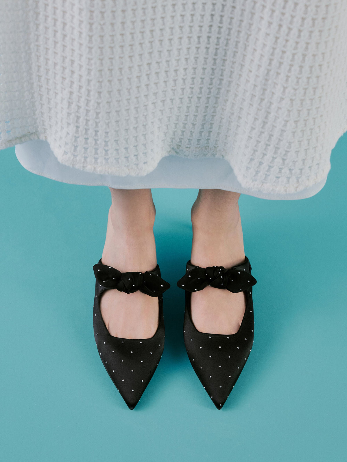 Jayce Dotted Knot-Bow Kitten-Heel Mules - Black Textured | CHARLES & KEITH