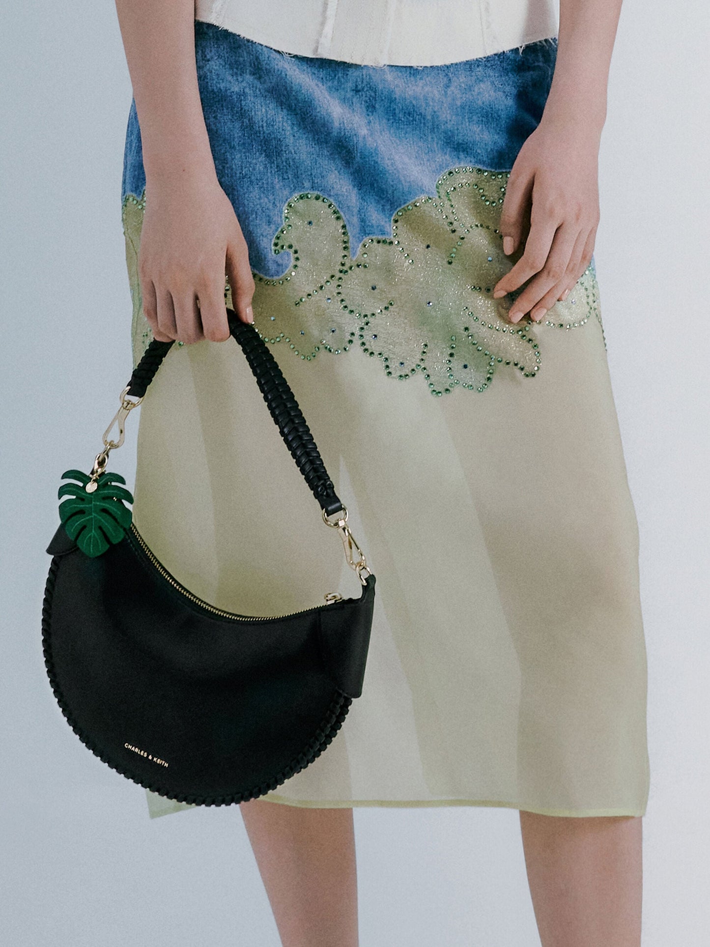 Blume Braided Curved Hobo Bag - Black | CHARLES & KEITH