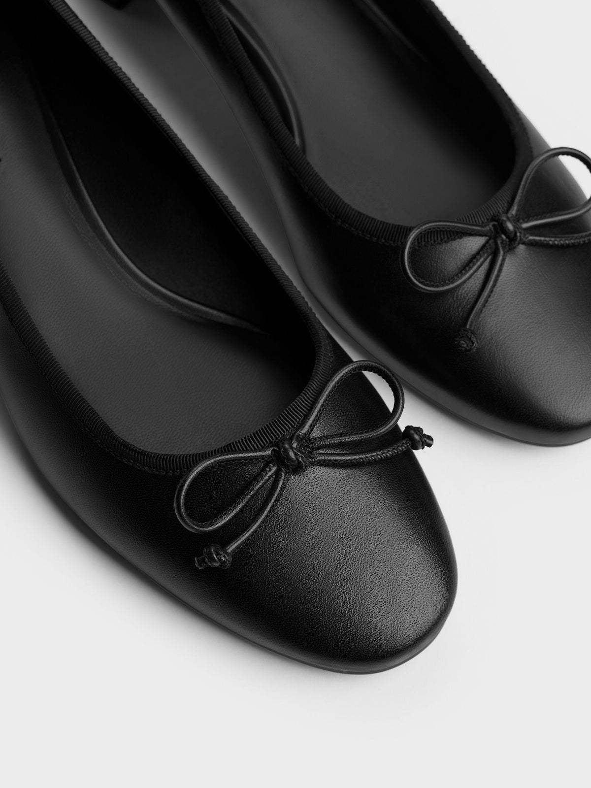 Bow Ballet Pumps - Black | CHARLES & KEITH