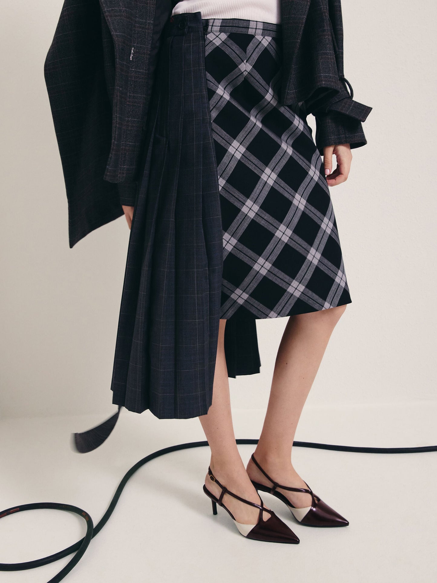 Two-Tone Pointed Slingback Pumps - Burgundy | CHARLES & KEITH