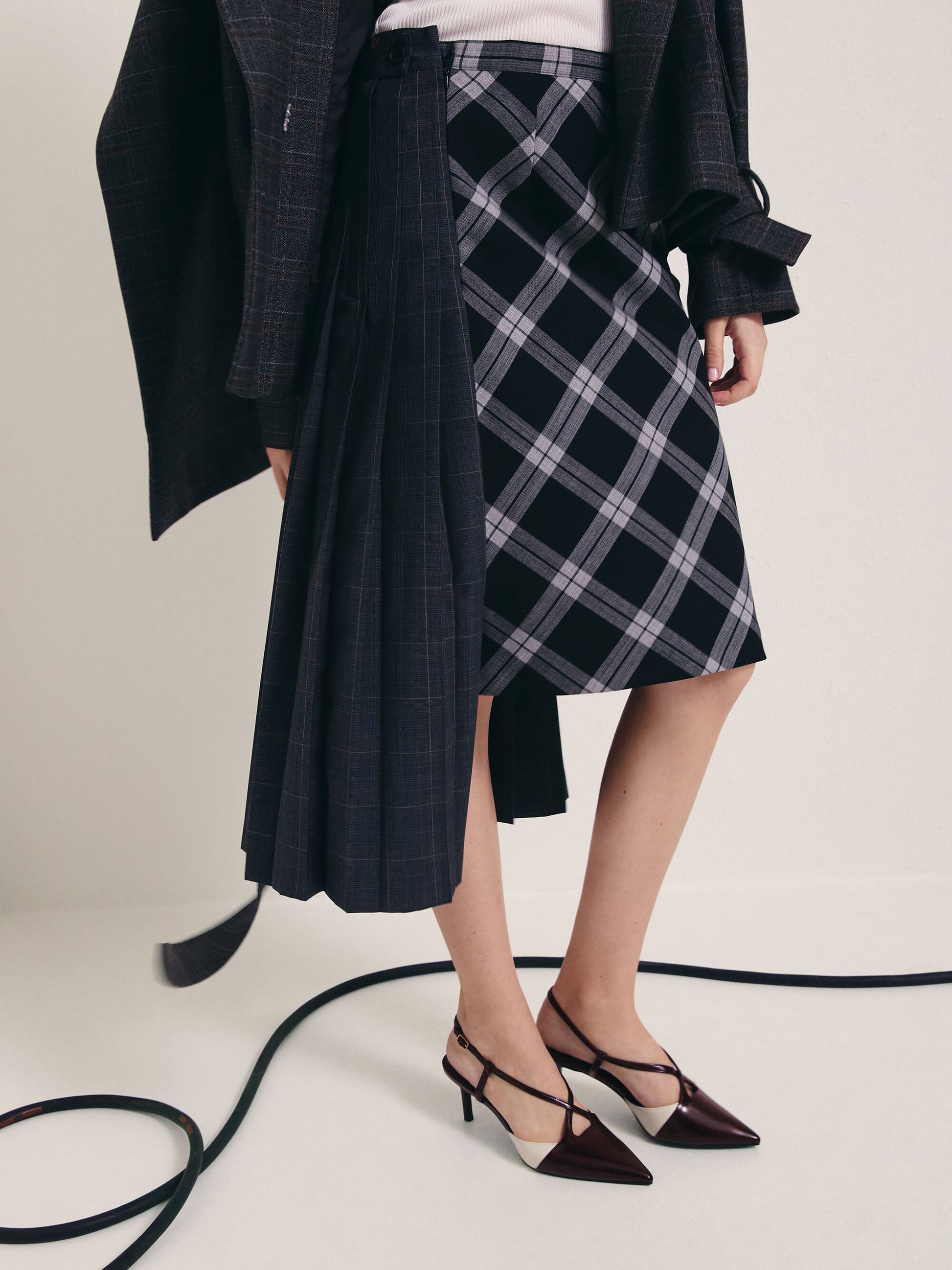 Two-Tone Pointed Slingback Pumps - Burgundy | CHARLES & KEITH