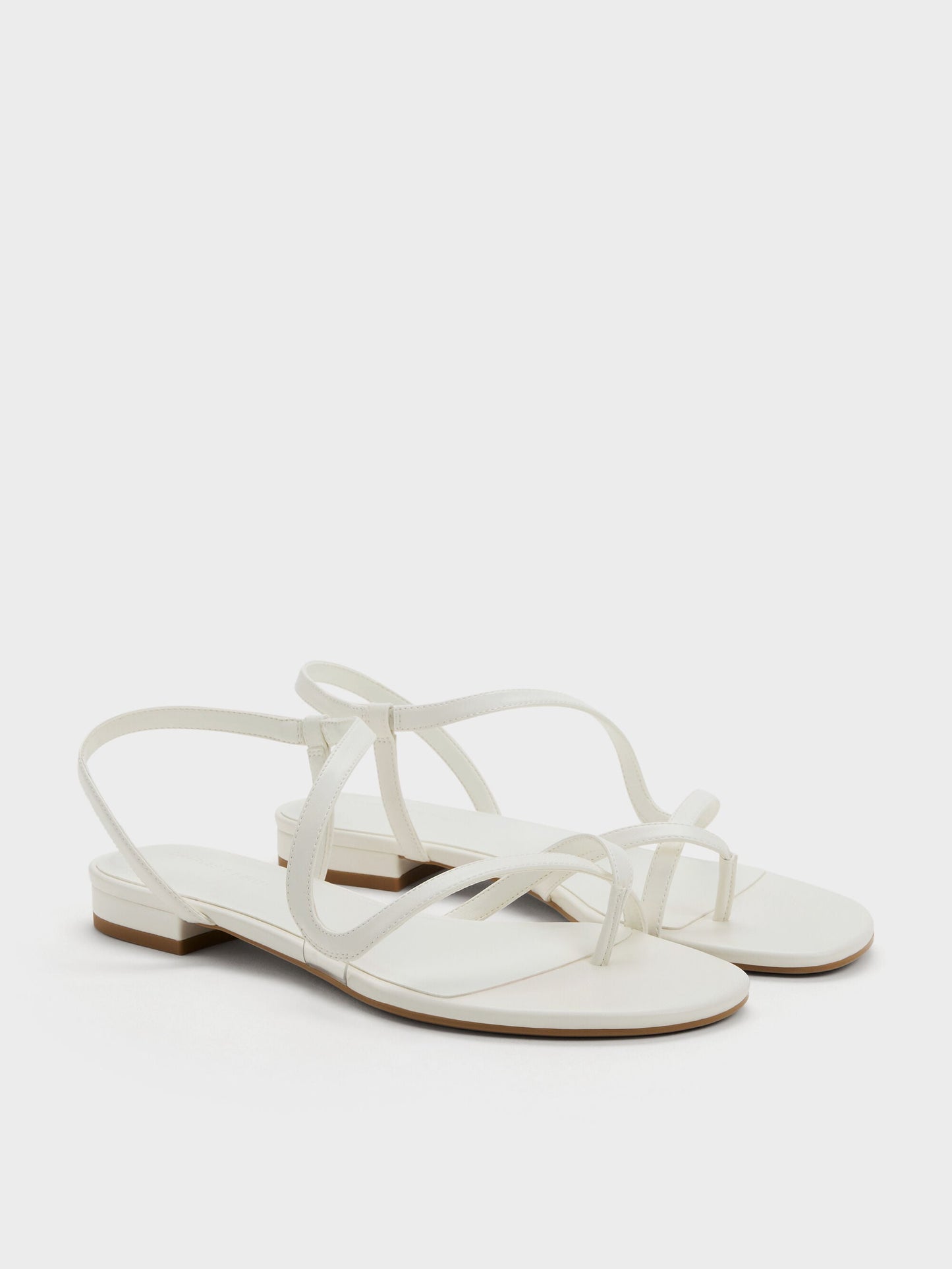 Arden Wavy Toe-Ring Sandals - Chalk | CHARLES & KEITH