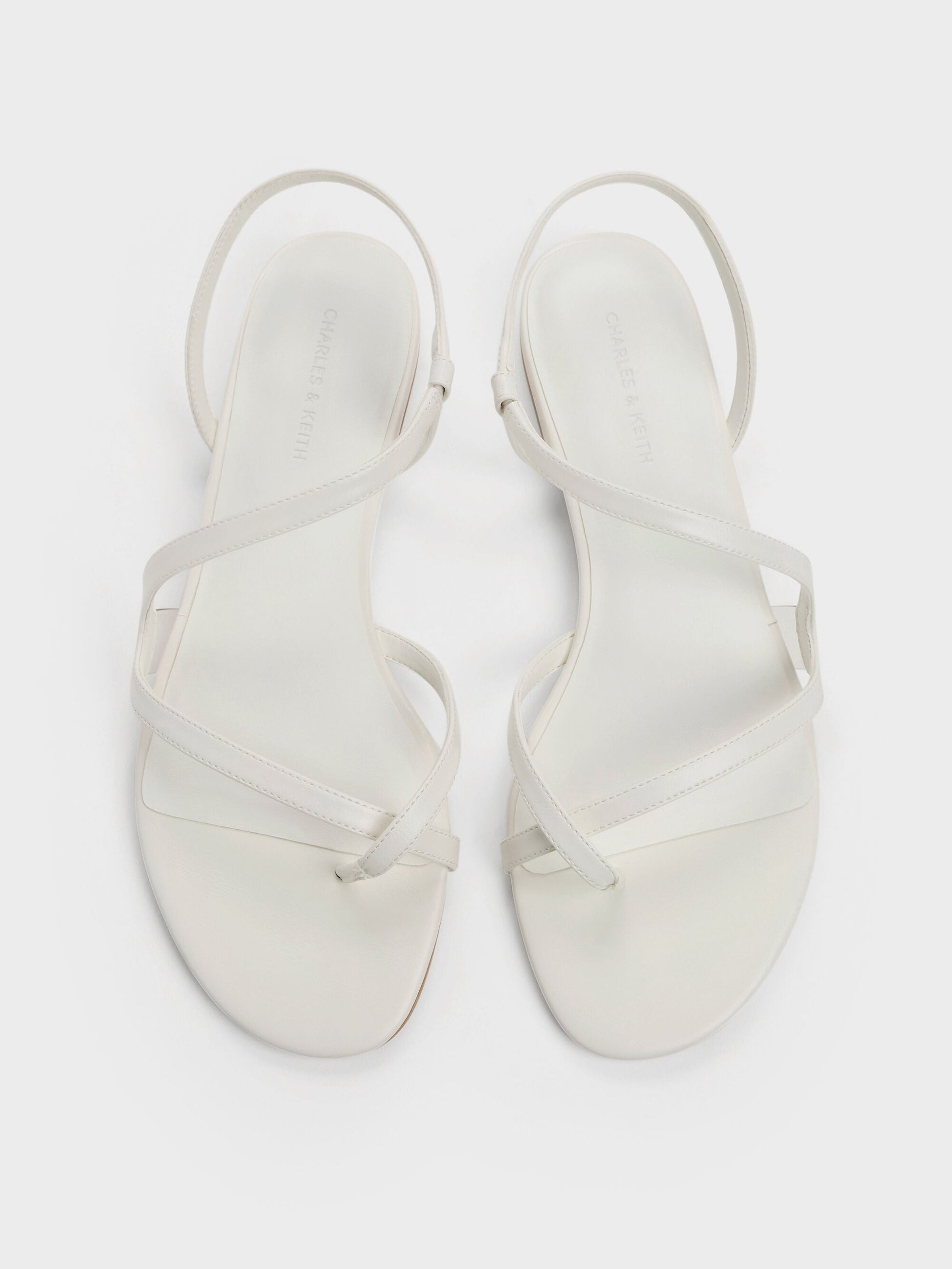 Arden Wavy Toe-Ring Sandals - Chalk | CHARLES & KEITH