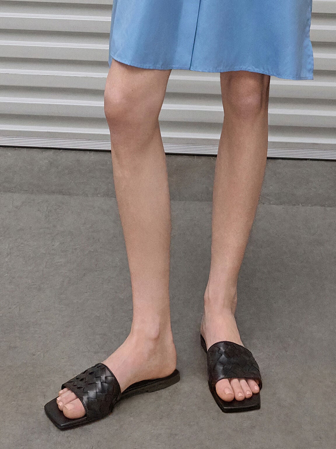 Ivette Woven Slide Sandals - Black | CHARLES & KEITH