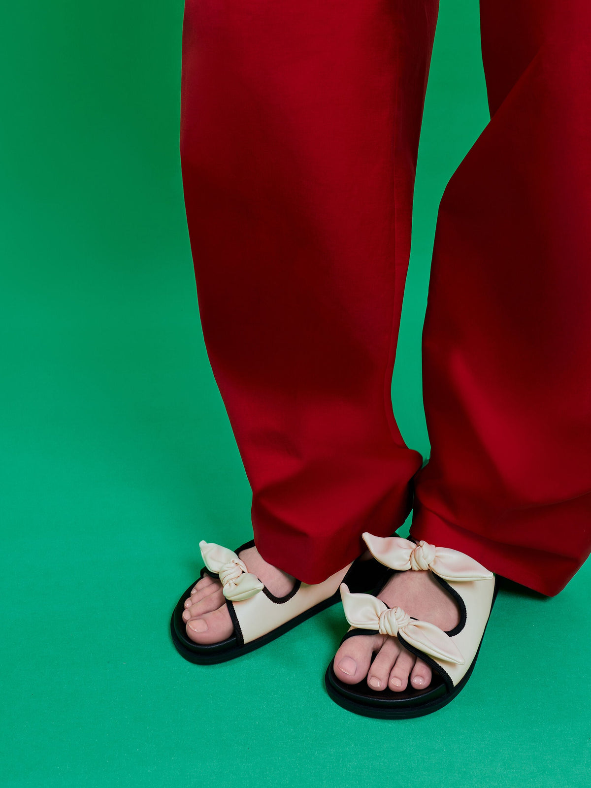 Contrast-Trim Knot-Bow Slingback Sandals - Chalk | CHARLES & KEITH