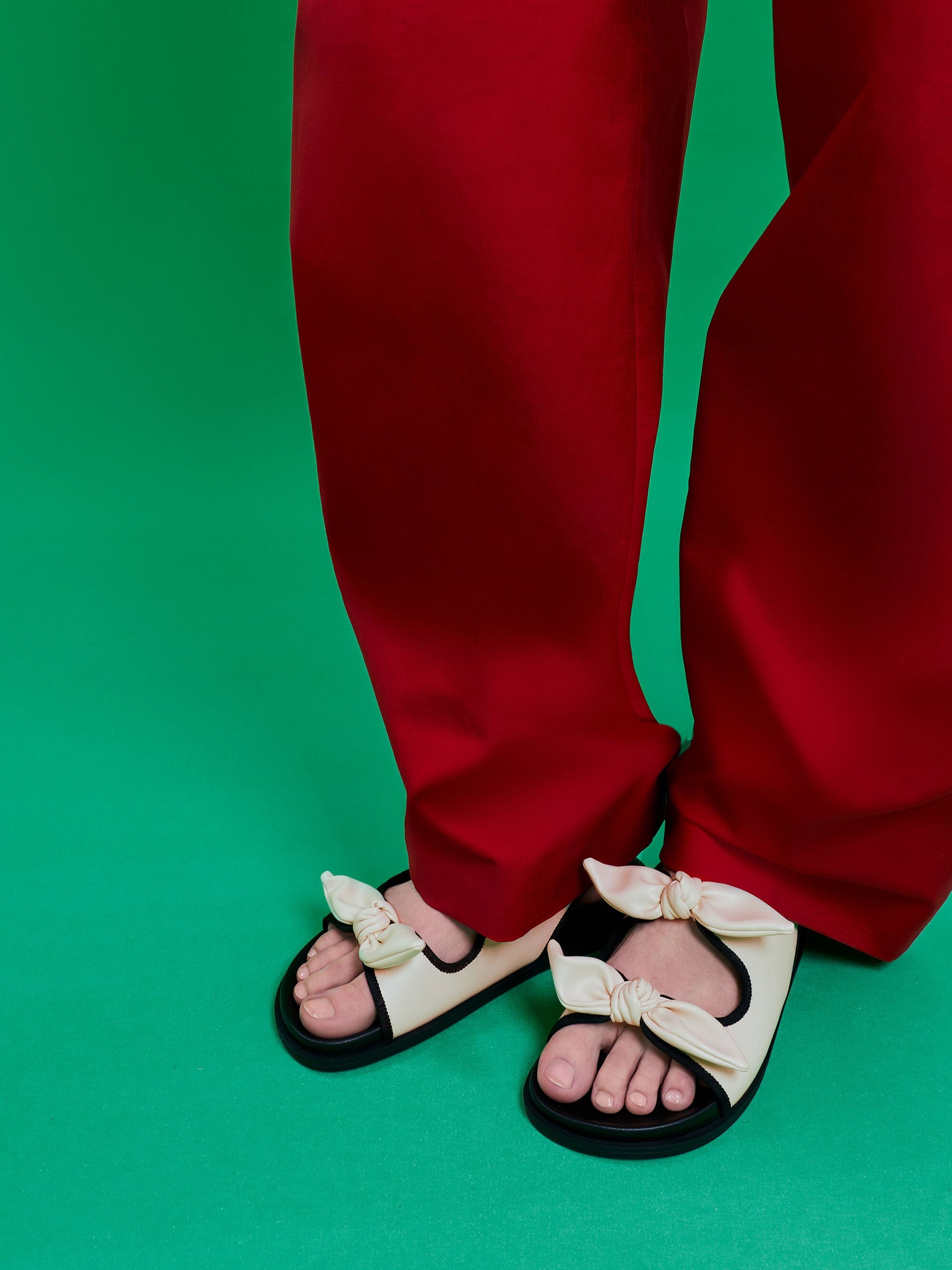 Contrast-Trim Knot-Bow Slingback Sandals - Chalk | CHARLES & KEITH