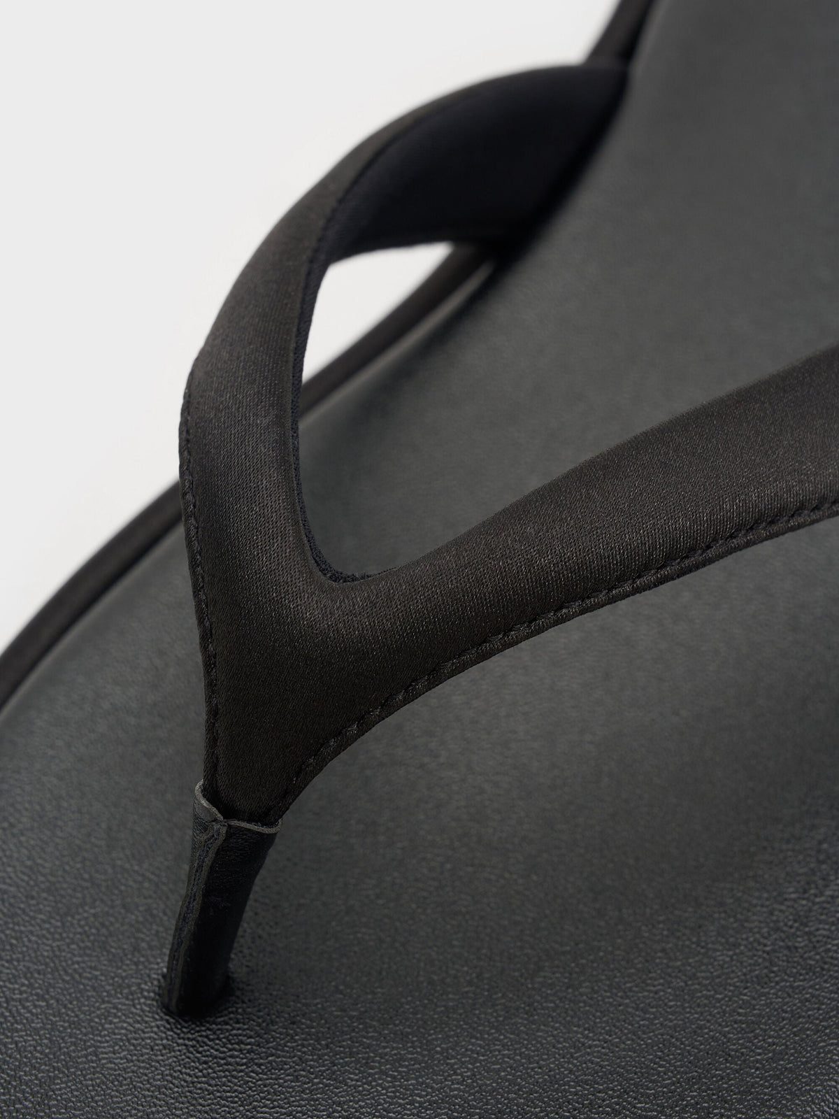 Satin Thong Flatform Sandals - Black Textured | CHARLES & KEITH