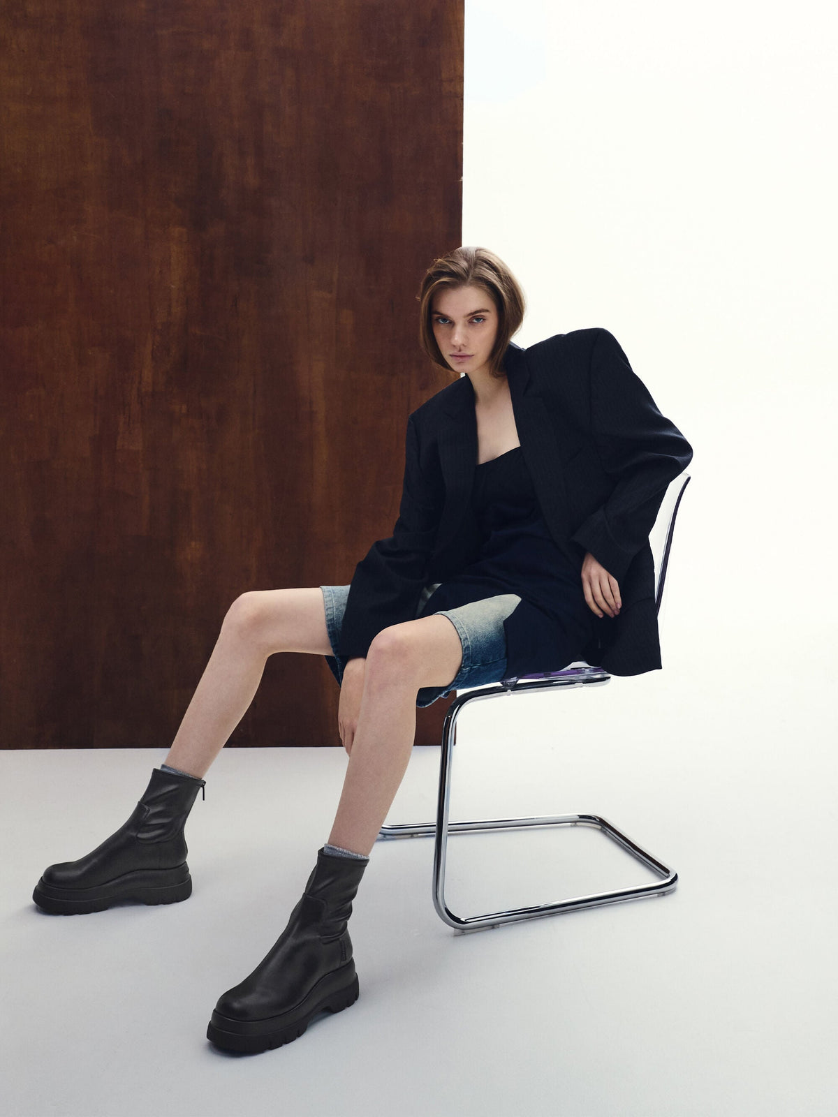 Leoi Chunky Ankle Boots - Black | CHARLES & KEITH