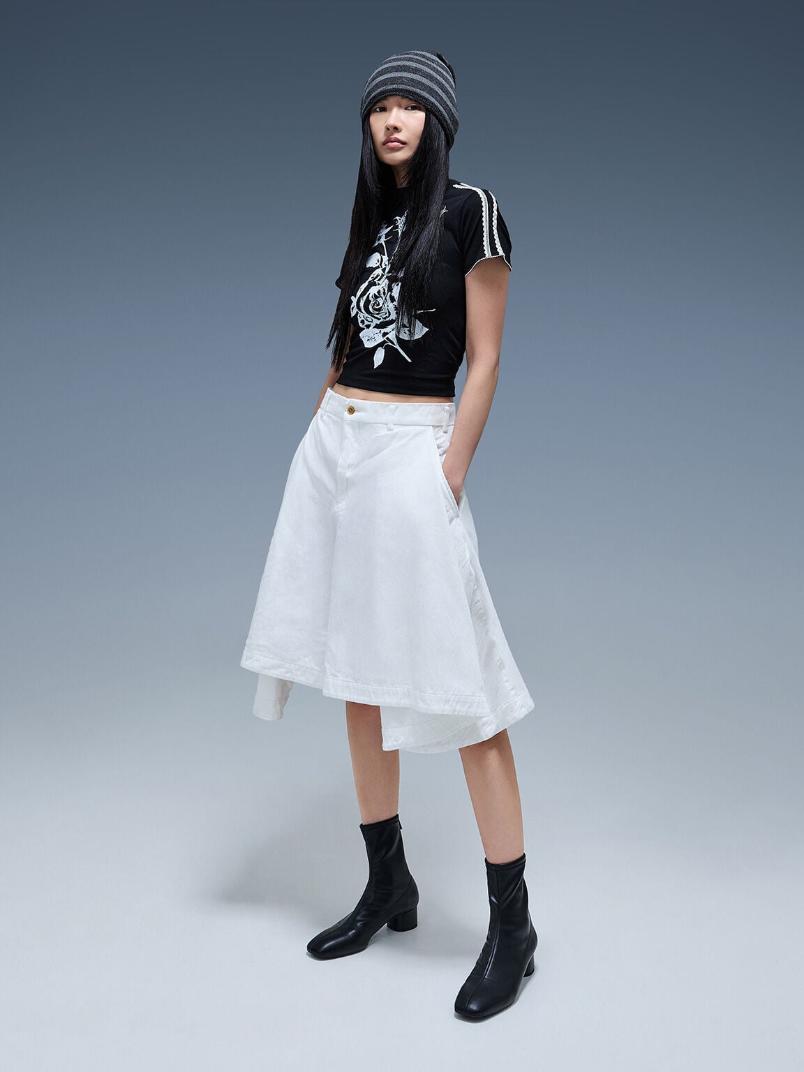 Stitch-Trim Heeled Ankle Boots - Black | CHARLES & KEITH