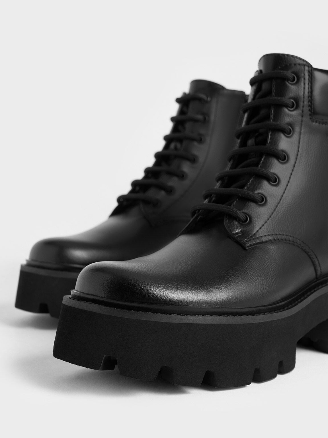 Ripley Ridged-Sole Ankle Boots - Black2 | CHARLES & KEITH