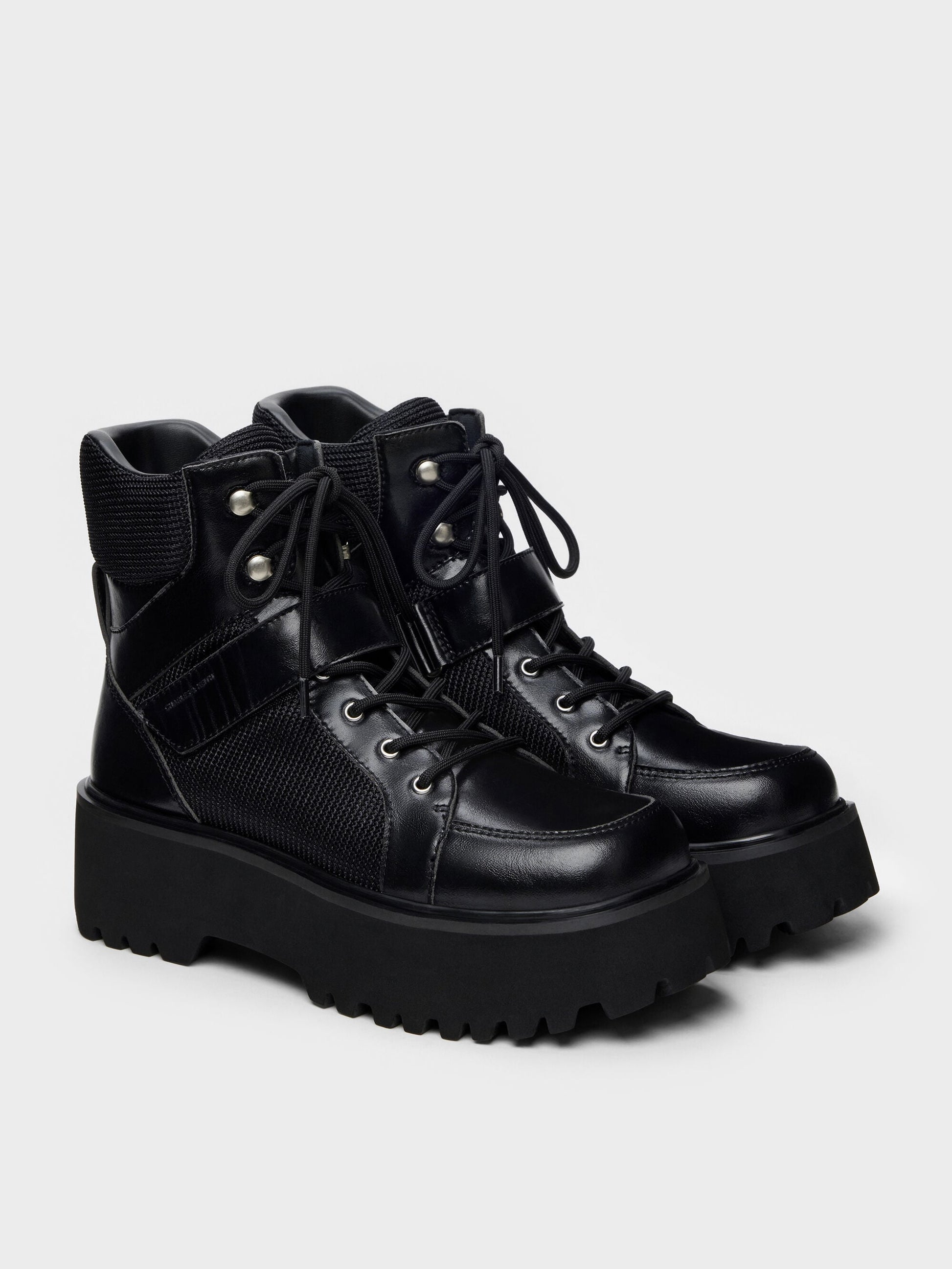 Eliot Platform Combat Boots - Black | CHARLES & KEITH