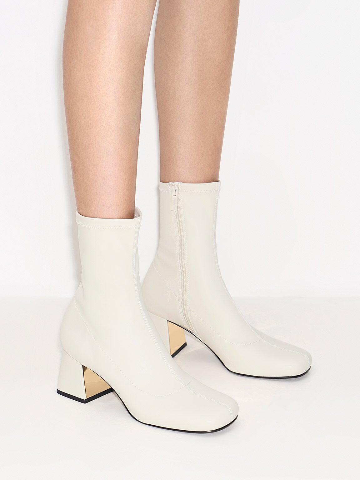 Jully Metallic Trapeze Heel Ankle Boots - Chalk | CHARLES & KEITH