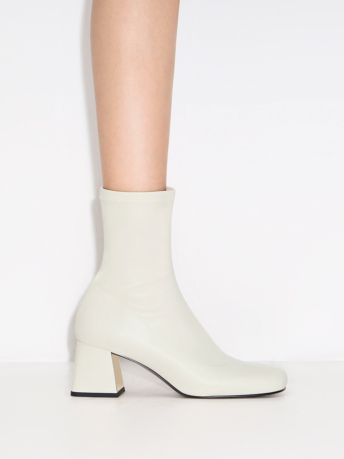 Jully Metallic Trapeze Heel Ankle Boots - Chalk | CHARLES & KEITH