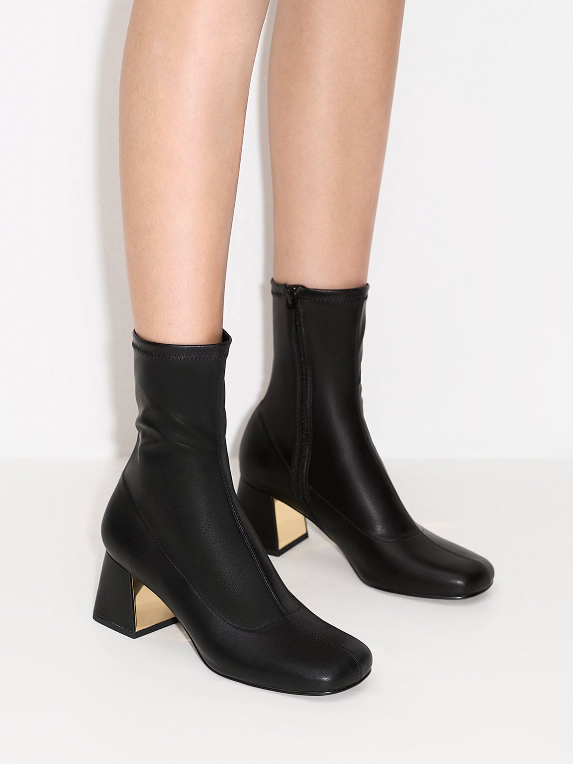 Jully Metallic Trapeze Heel Ankle Boots - Black | CHARLES & KEITH