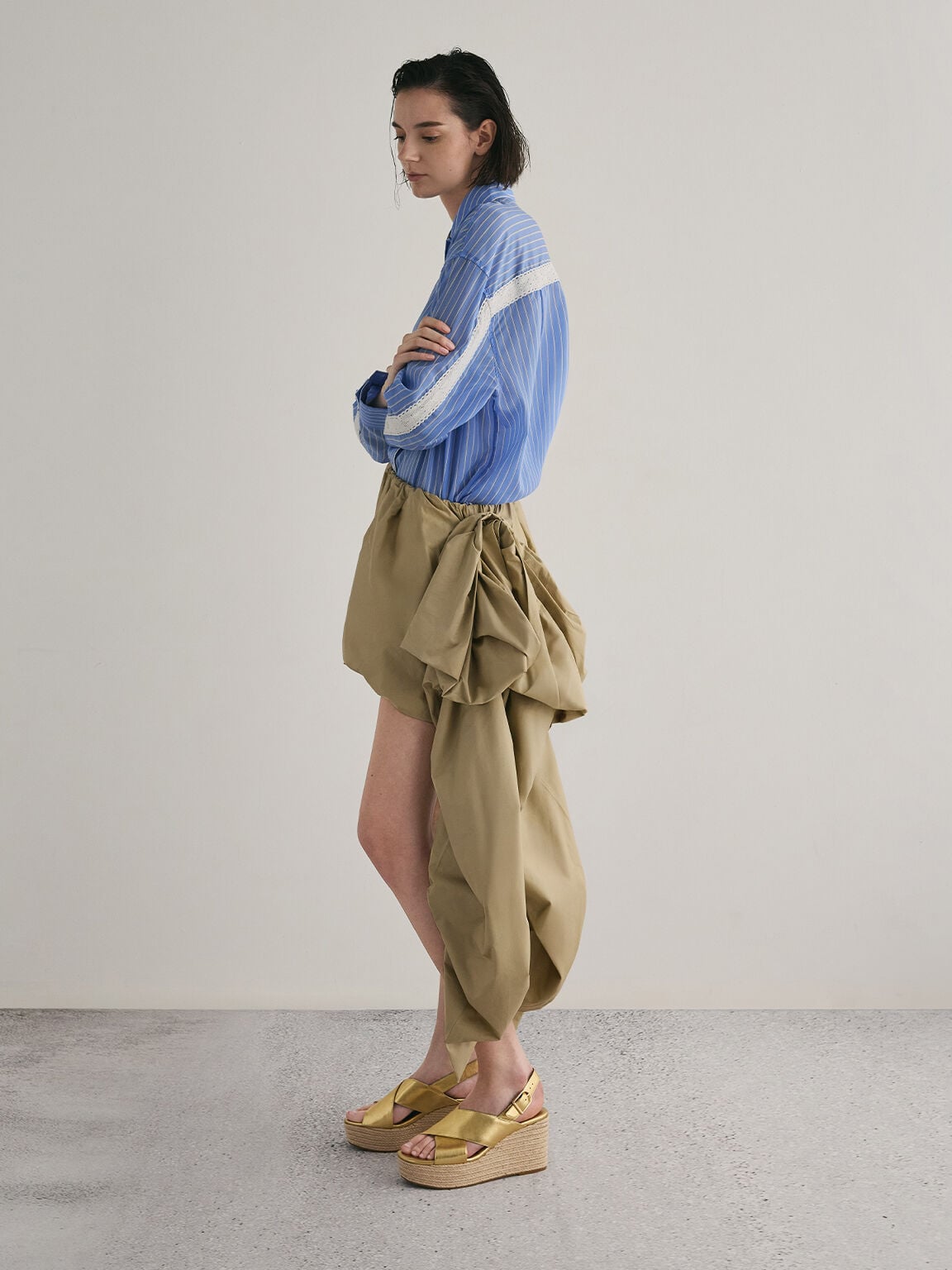Metallic Crossover Espadrille Wedges - Gold | CHARLES & KEITH