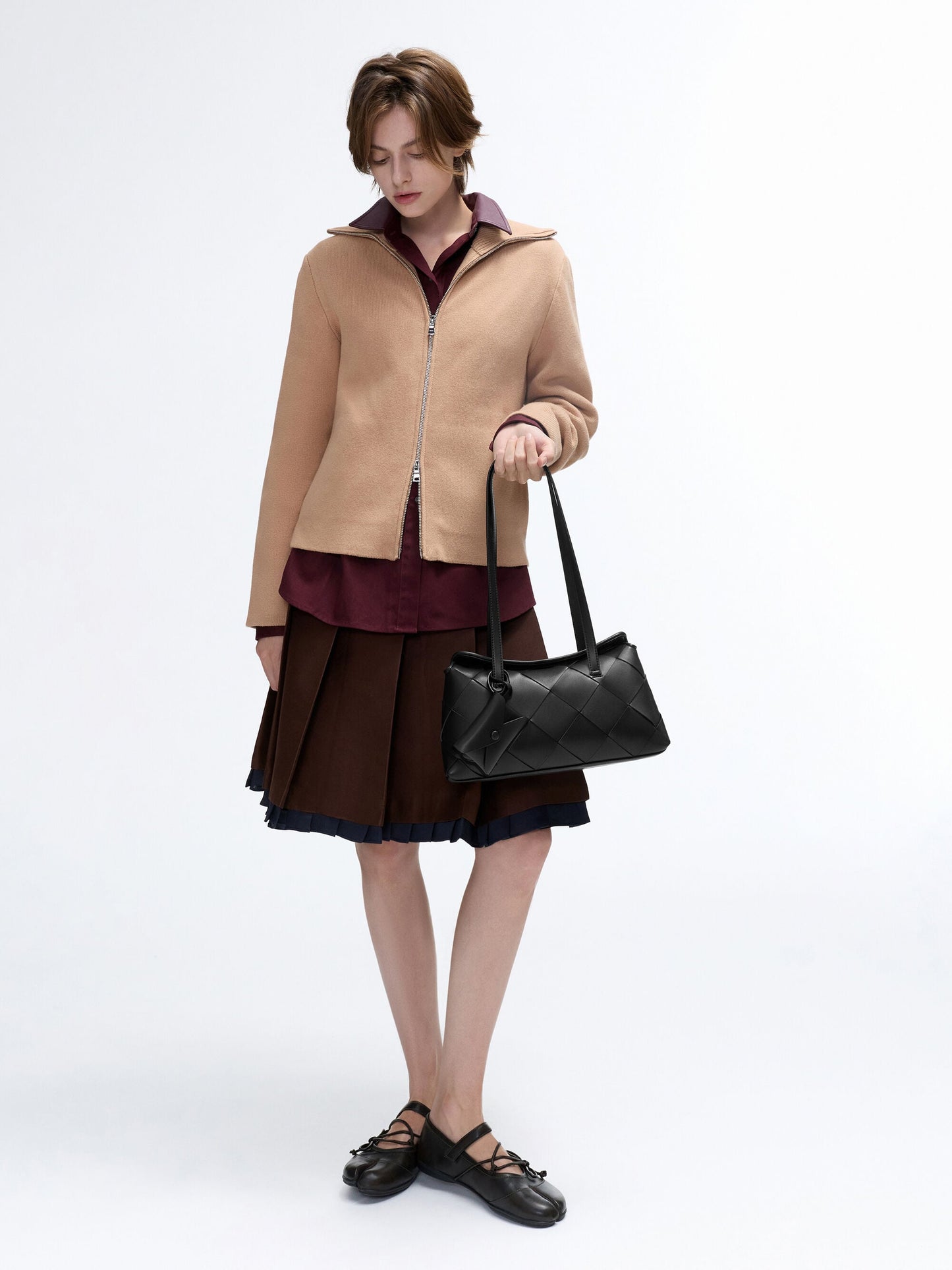 Maribel Woven Trapeze Shoulder Bag - Black | CHARLES & KEITH