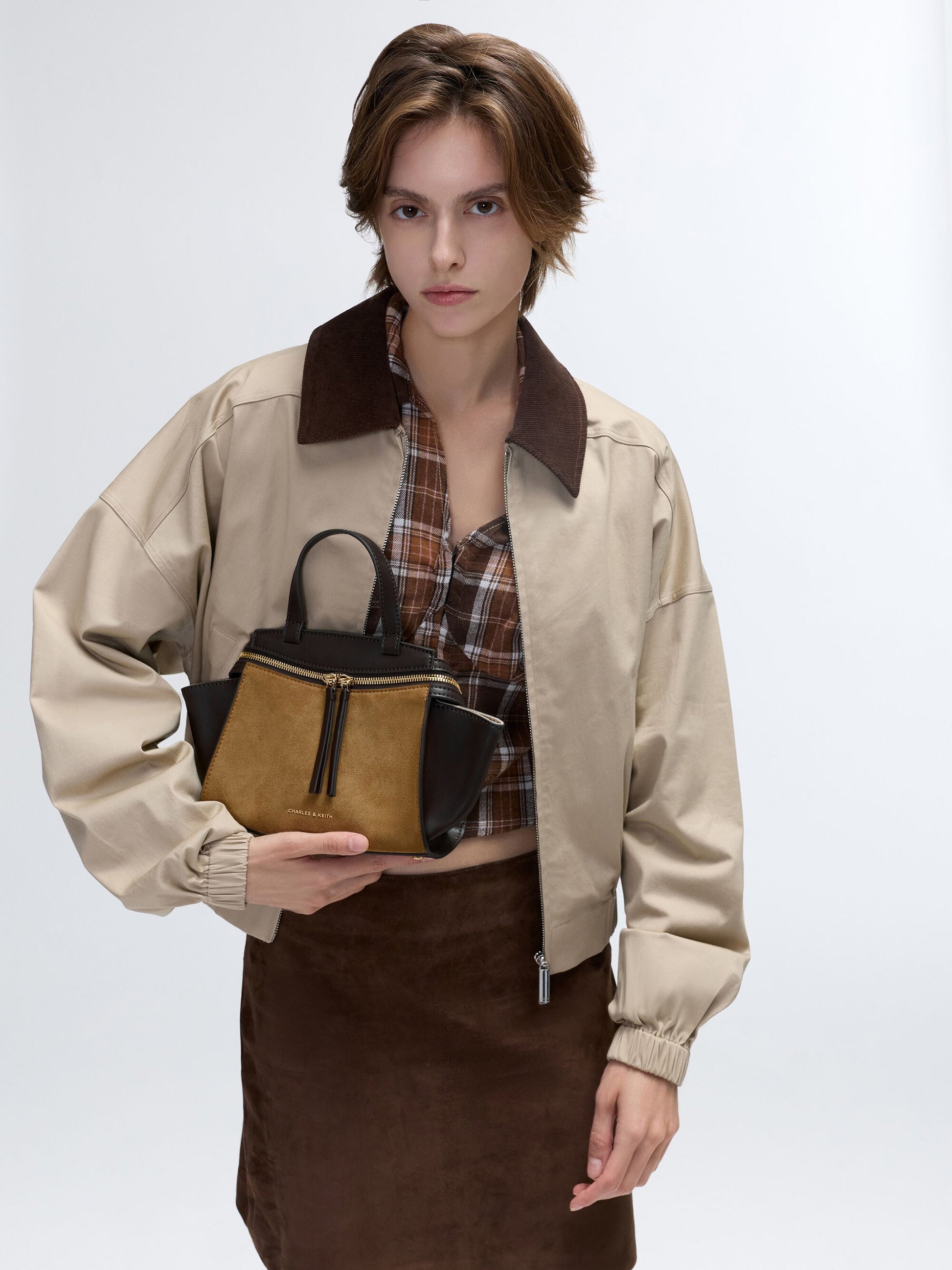 Pansy Two-Tone Trapeze Top Handle Bag - Sahara Sand | CHARLES & KEITH