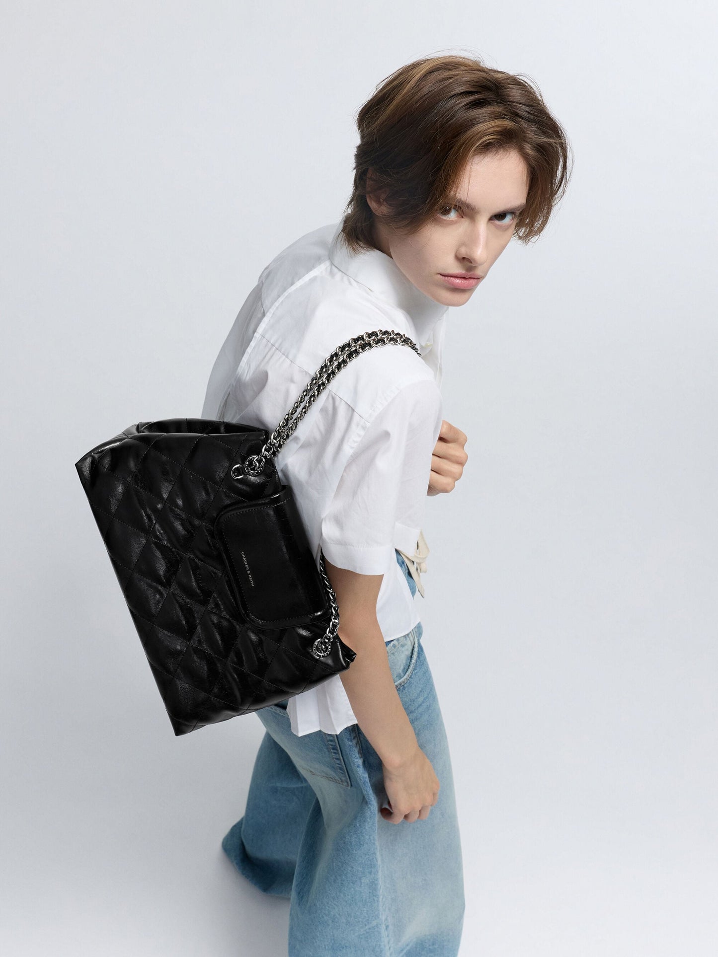 Large Apfra Quilted Shoulder Bag - Noir | CHARLES & KEITH