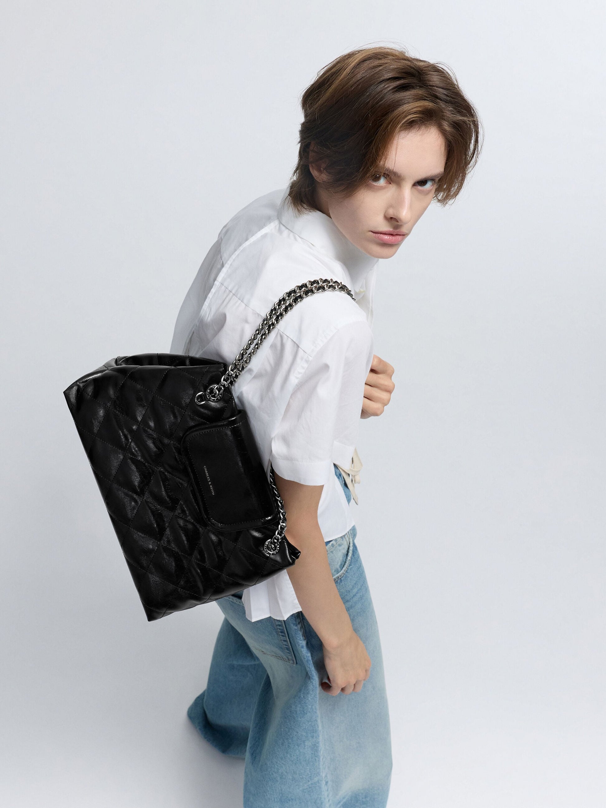 Large Apfra Quilted Shoulder Bag - Noir | CHARLES & KEITH