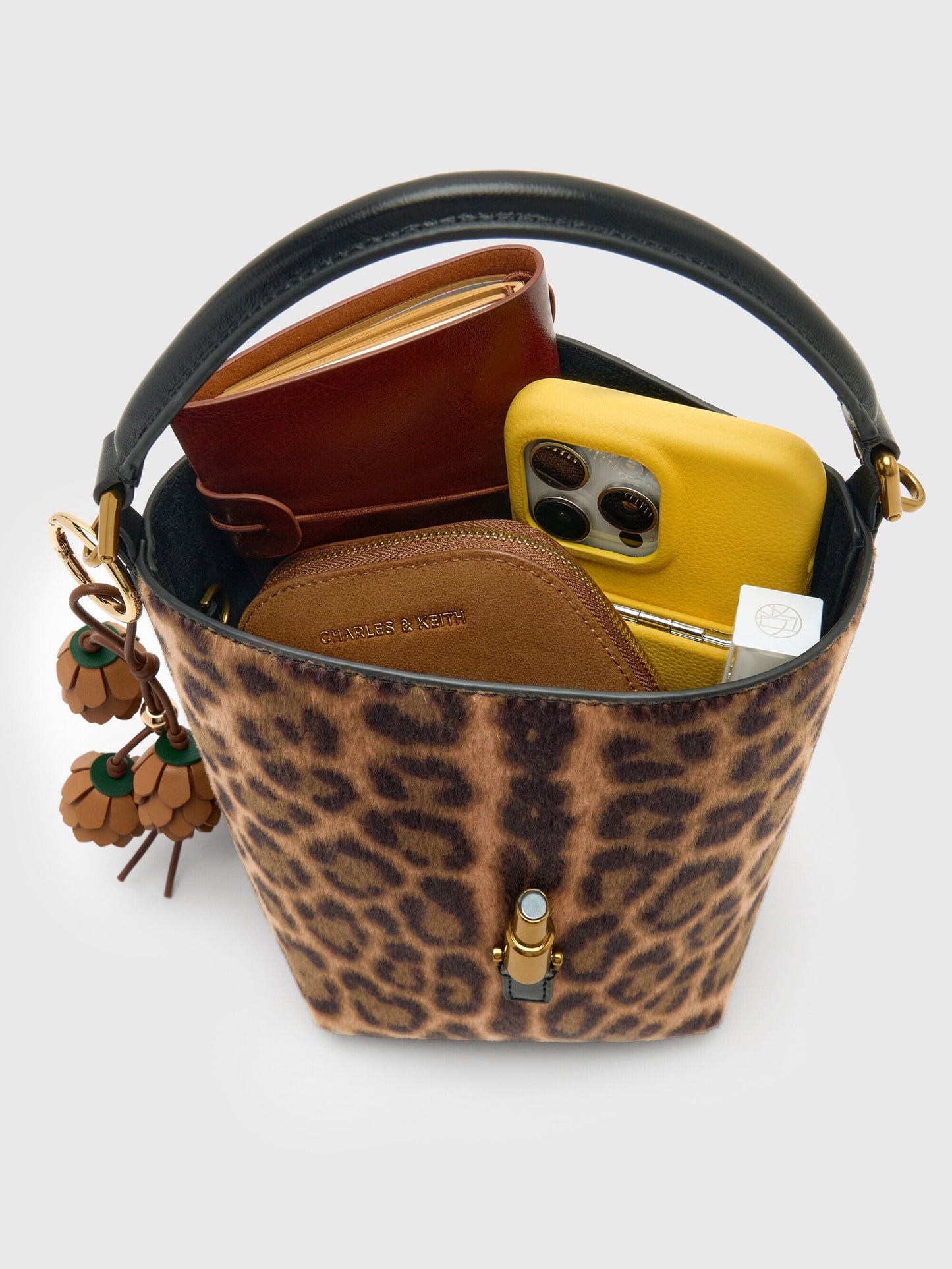 Cesia Leopard-Print Metallic-Accent Bucket Bag - Multi | CHARLES & KEITH