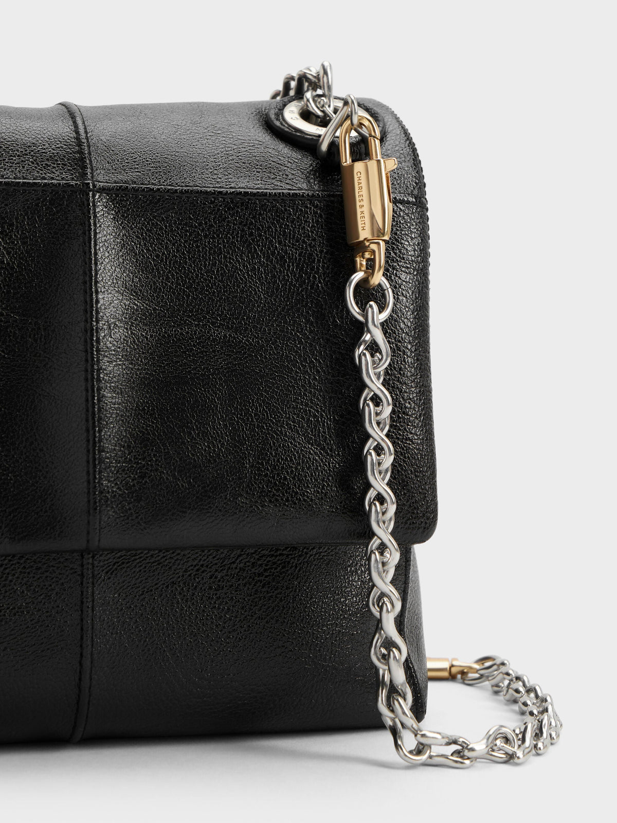 Delfina Quilted Chain-Strap Shoulder Bag - Black | CHARLES & KEITH