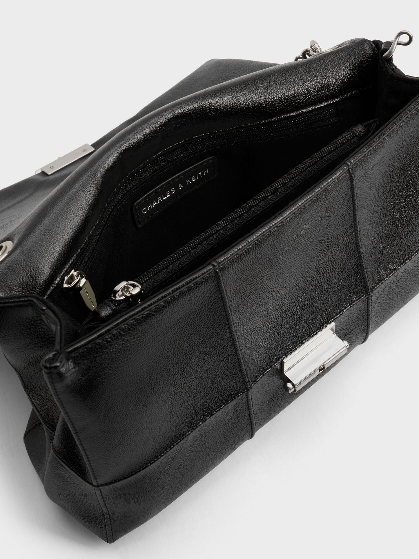 Delfina Quilted Chain-Strap Shoulder Bag - Black | CHARLES & KEITH