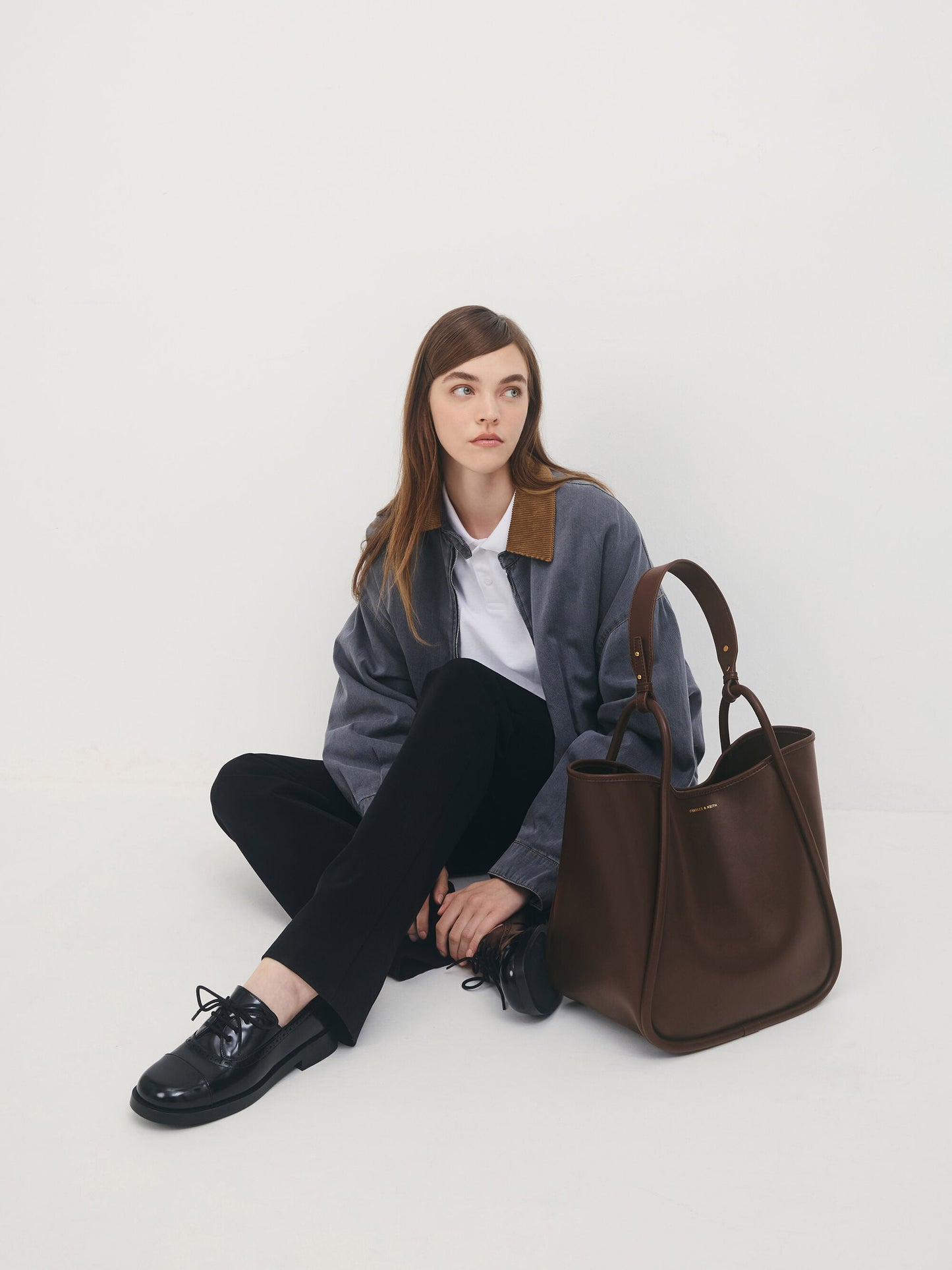 Lyla Tubular Slouchy Tote Bag - Espresso Brown | CHARLES & KEITH