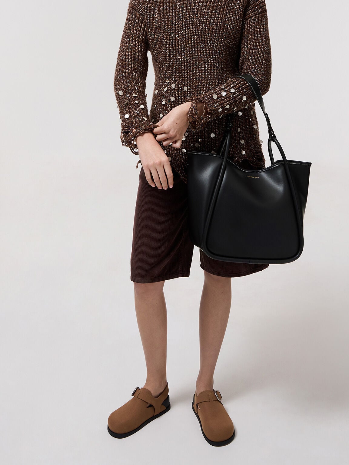 Lyla Tubular Slouchy Tote Bag - Black | CHARLES & KEITH