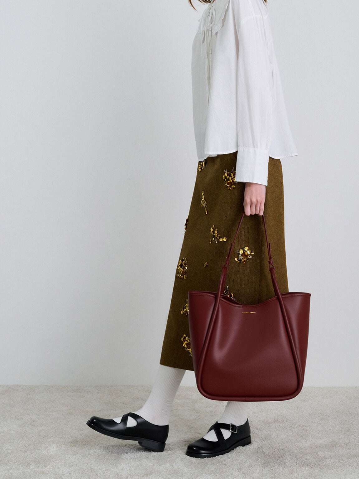 Lyla Tubular Slouchy Tote Bag - Mulberry Plum | CHARLES & KEITH