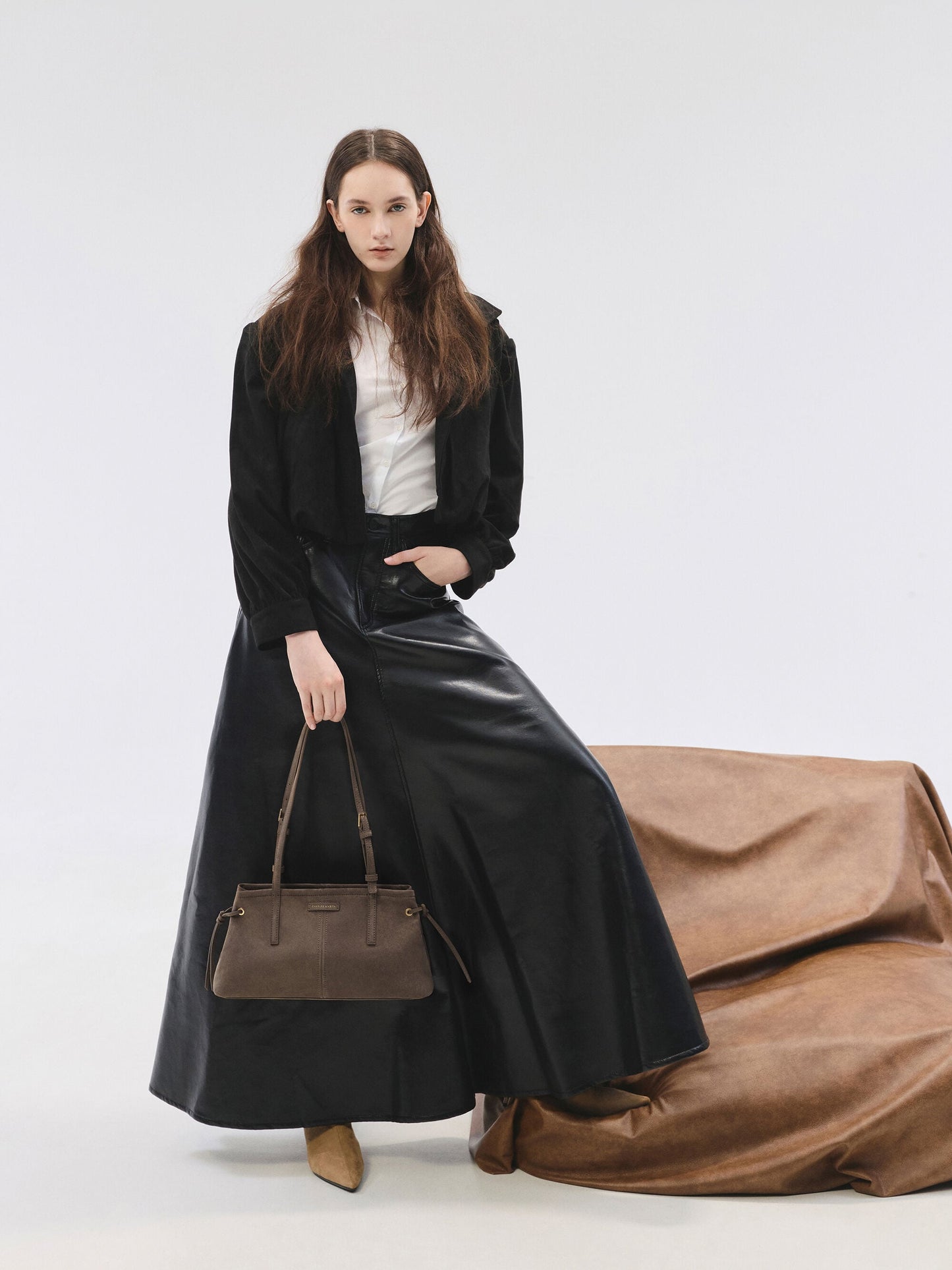 Noane Elongated-Handle Shoulder Bag - Stone Grey | CHARLES & KEITH