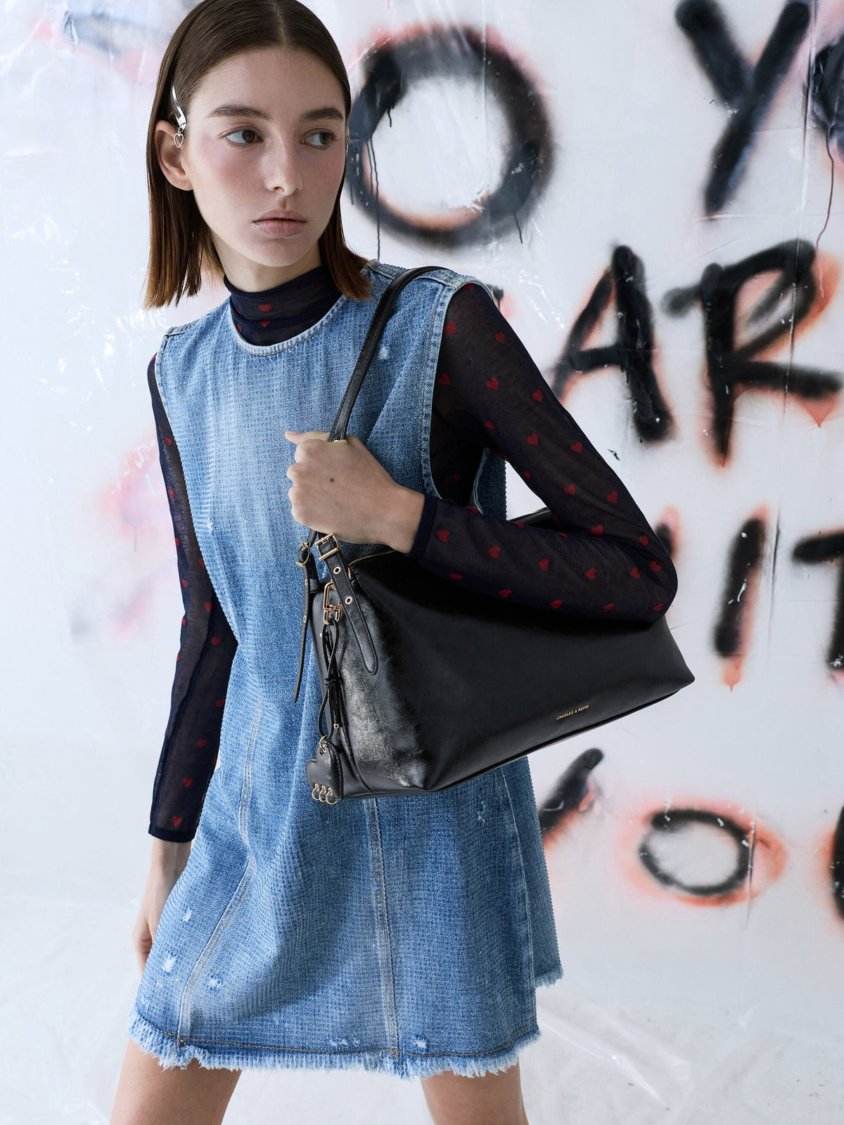 Rey Slouchy Shoulder Bag - Black | CHARLES & KEITH