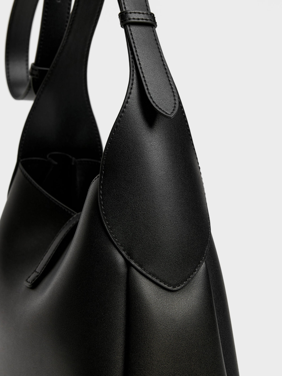Adalyn Hobo Bag - Black | CHARLES & KEITH