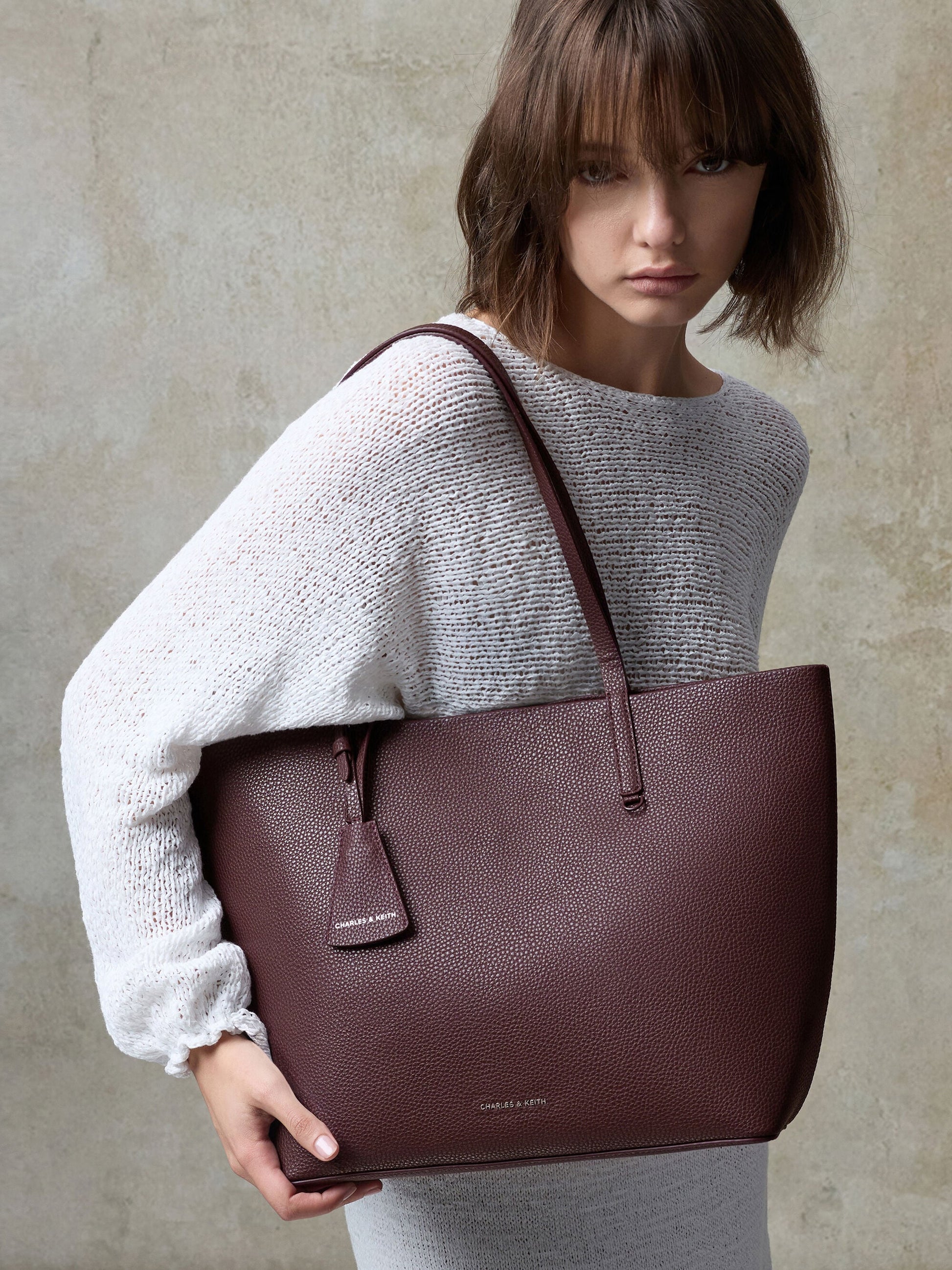 Beryl Tote Bag - Wineberry Red | CHARLES & KEITH