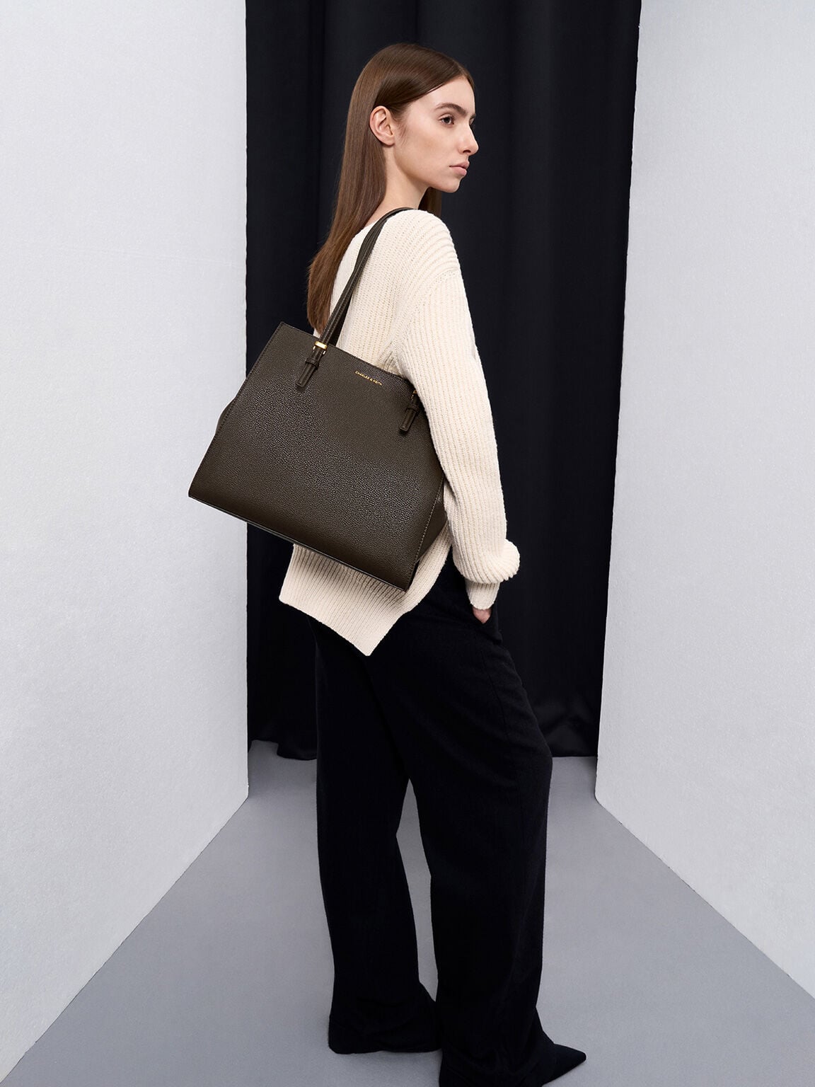 Sansa Tote Bag - Dark Moss | CHARLES & KEITH
