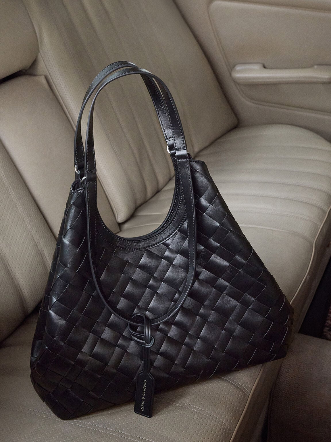 Ivette Woven Tote Bag - Noir | CHARLES & KEITH