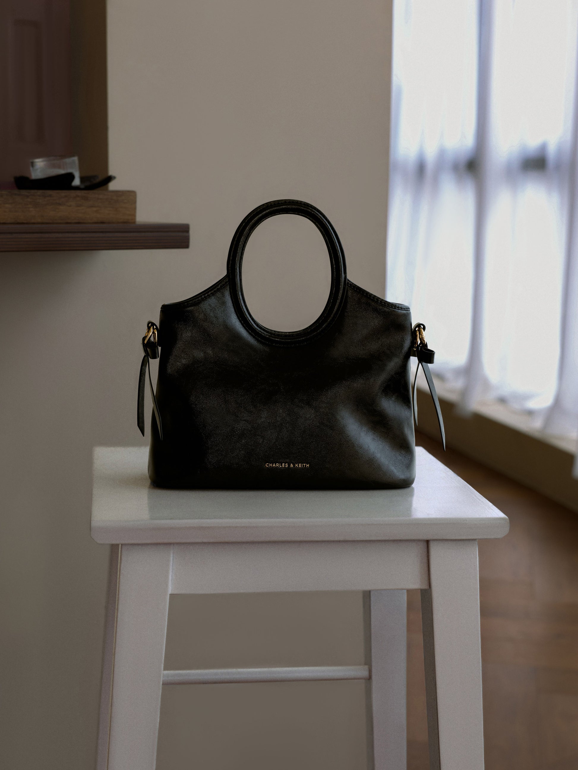 Mini Dalia Bow Oval-Handle Tote Bag - Black | CHARLES & KEITH