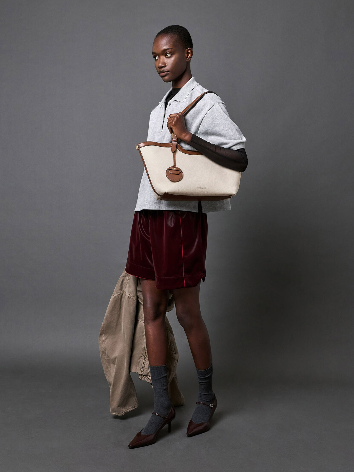 XL Enola Canvas Tote Bag - Chocolate | CHARLES & KEITH