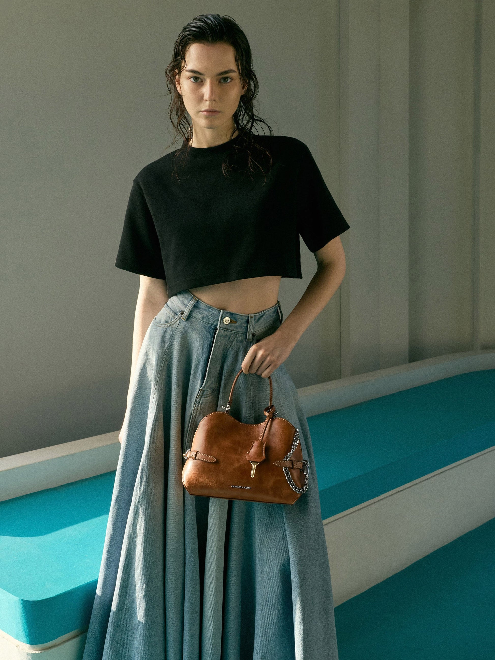 Delfina Chain Side-Belt Tote Bag - Distressed Tan | CHARLES & KEITH