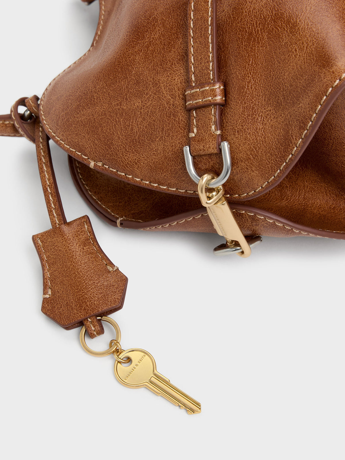Delfina Chain Side-Belt Tote Bag - Distressed Tan | CHARLES & KEITH