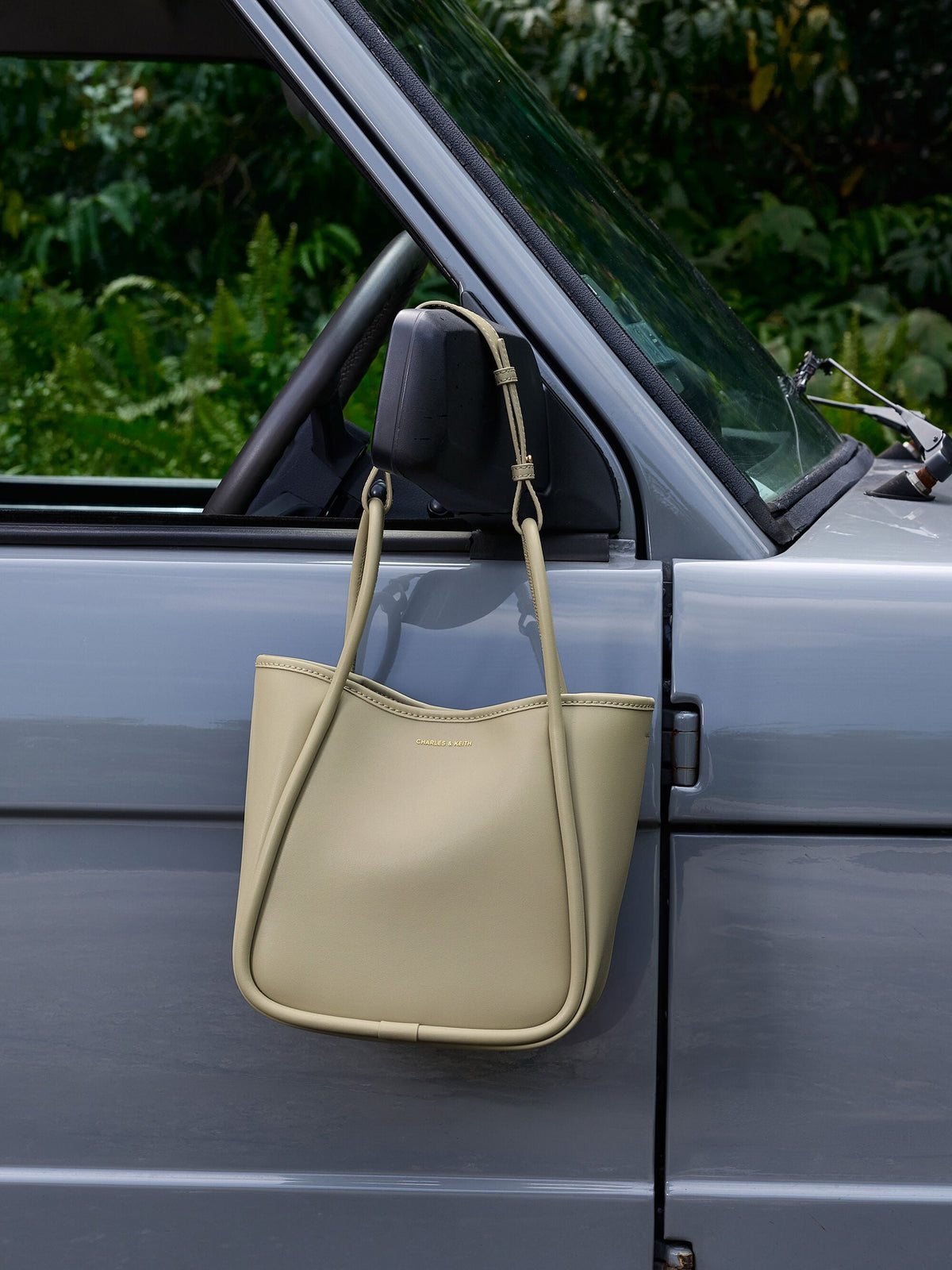 Mini Lyla Tubular Tote Bag - Pale Olive | CHARLES & KEITH
