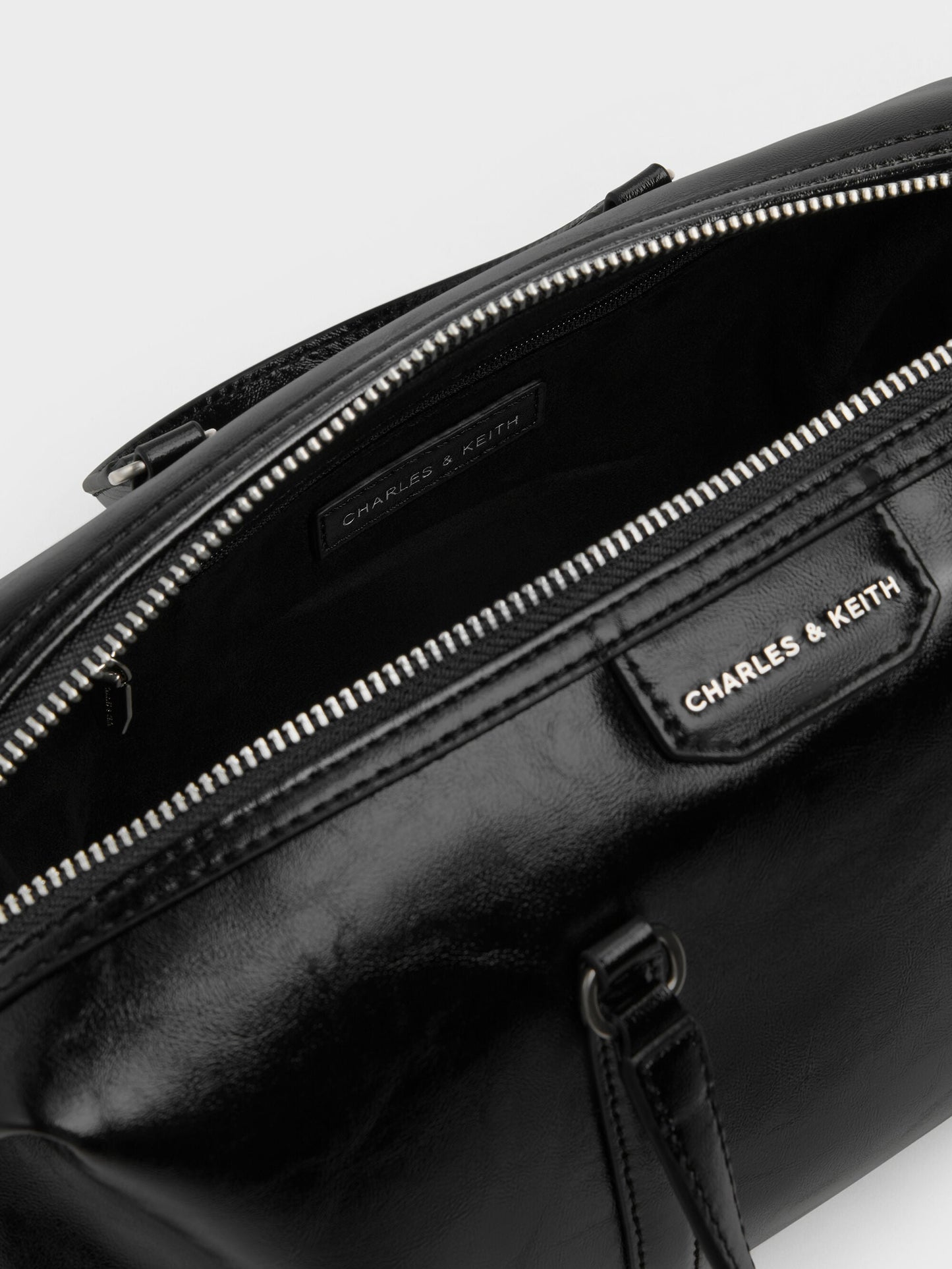 Fergie Bowling Bag - Noir | CHARLES & KEITH