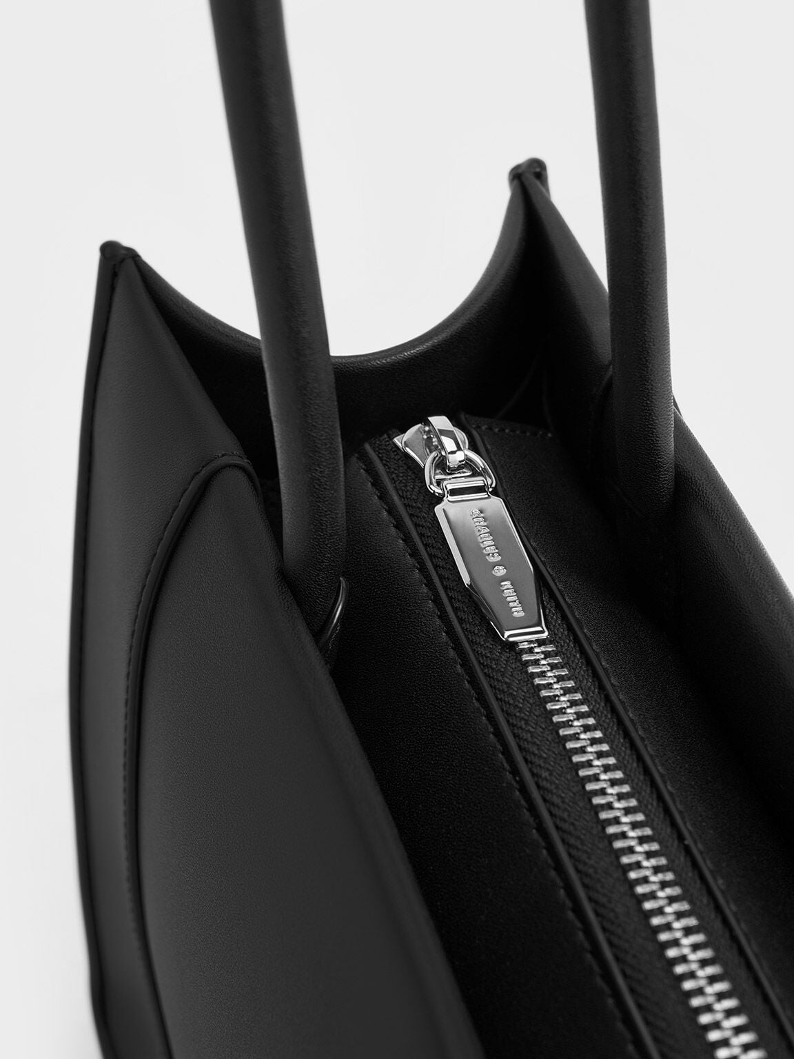 Daylla Tote Bag - Noir | CHARLES & KEITH