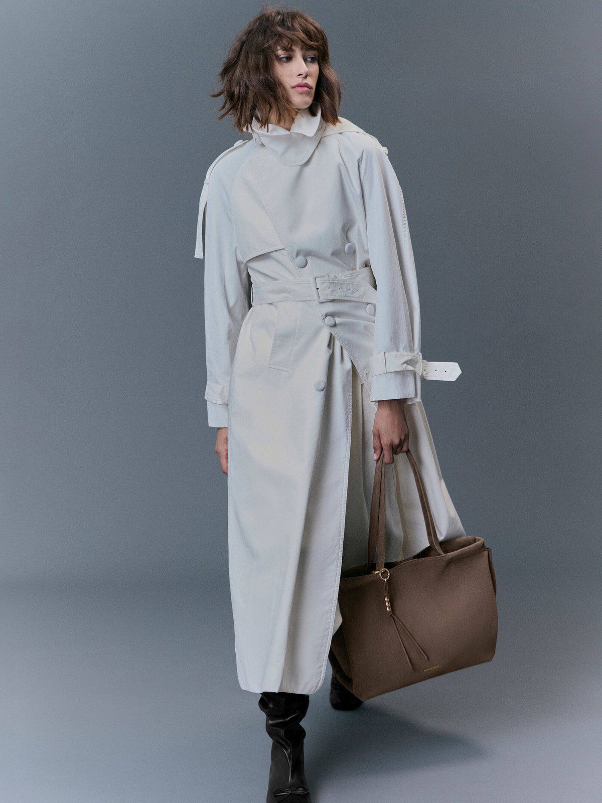 XL Zephyr Tassel Tote Bag - Stone Grey | CHARLES & KEITH
