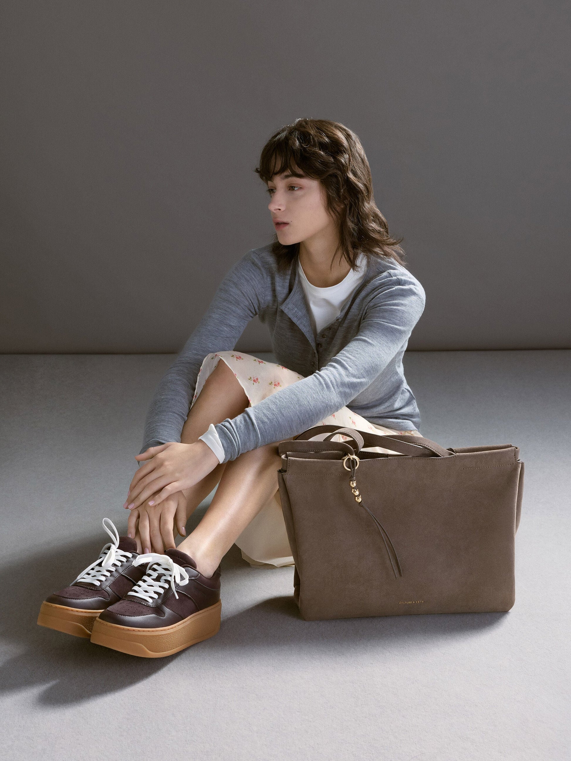 XL Zephyr Tassel Tote Bag - Stone Grey | CHARLES & KEITH