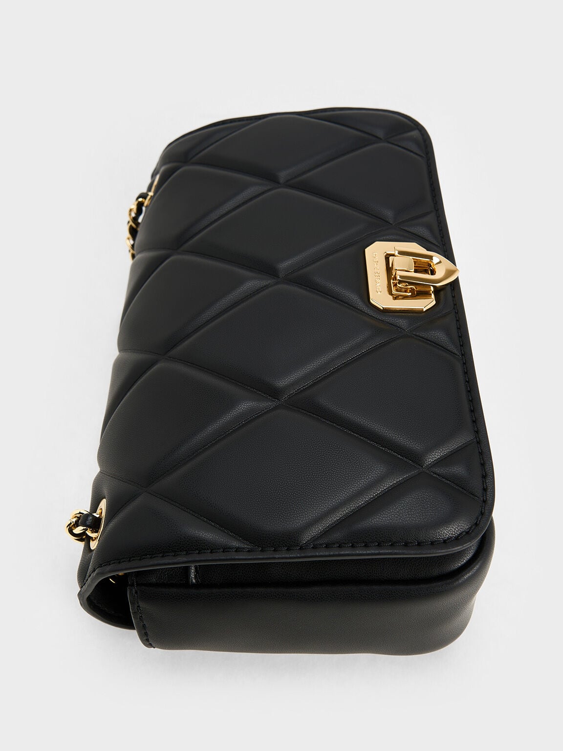 Arwen Diamond-Quilt Shoulder Bag - Black | CHARLES & KEITH