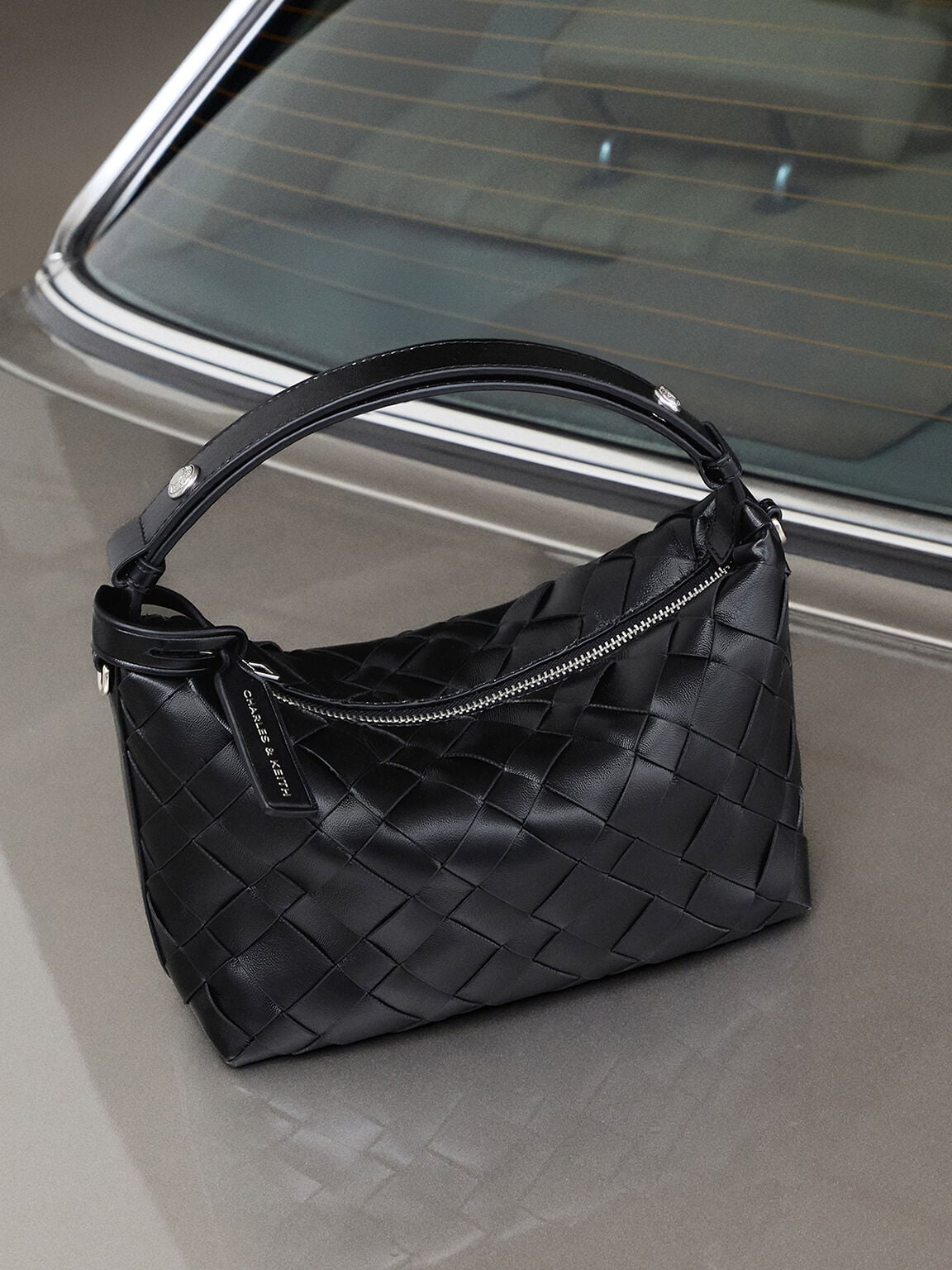 Ivette Woven Shoulder Bag - Noir | CHARLES & KEITH