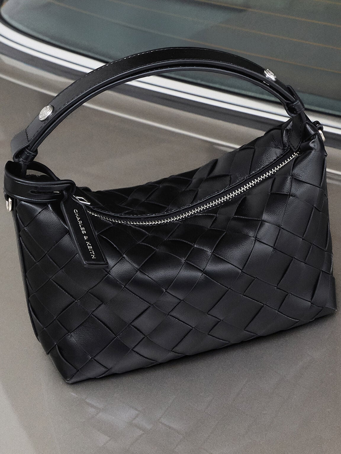 Ivette Woven Shoulder Bag - Noir | CHARLES & KEITH